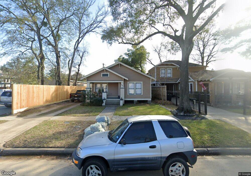 742 E 8th 1/2 St, Houston, TX 77007 - photo 1