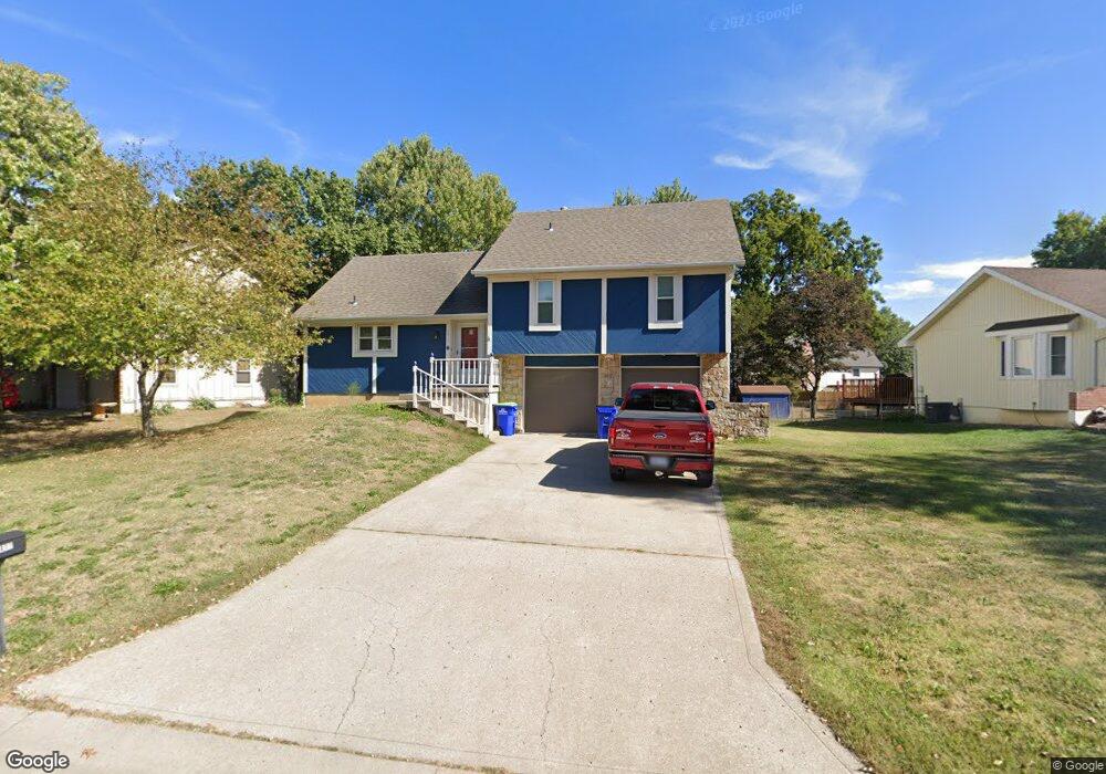 6417 Acuff St, Shawnee, KS 66216 - photo 1