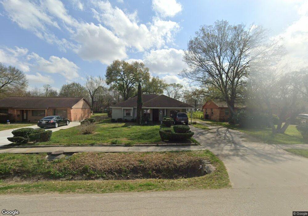 230 Victoria Dr, Houston, TX 77022 - photo 1