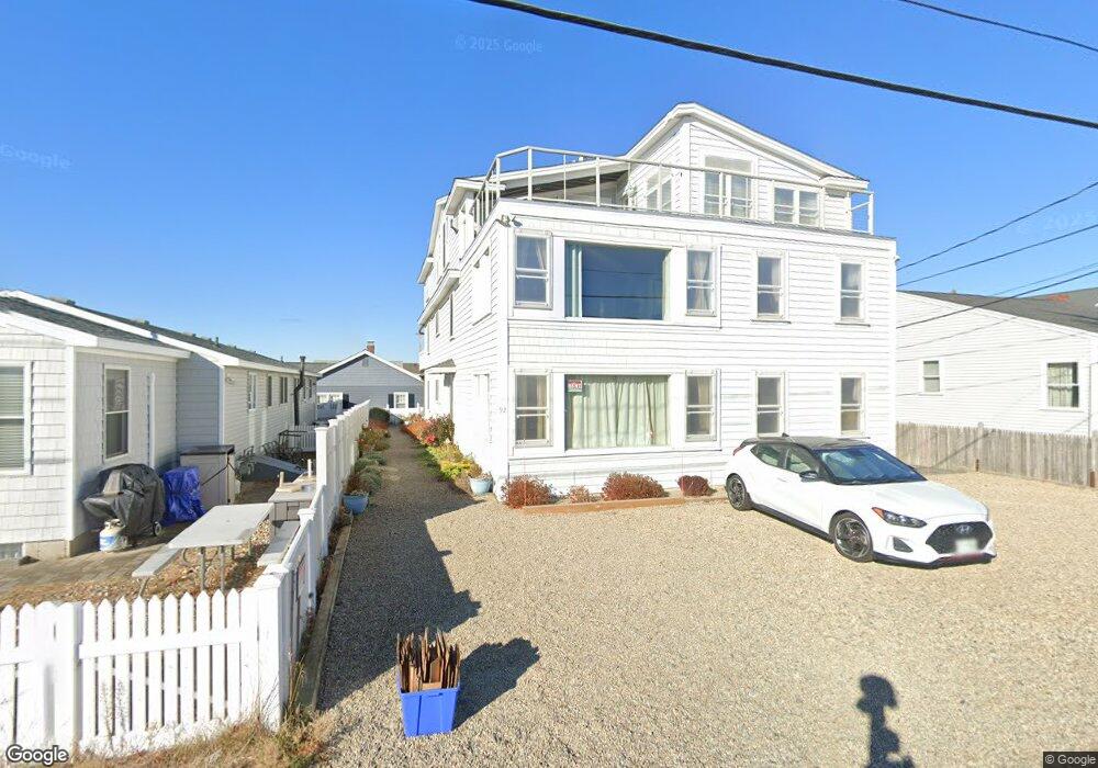 92 Ocean Dr, Seabrook, NH 03874 - photo 1