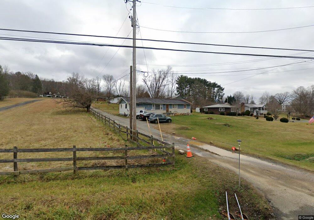2422 Elizabethton Hwy, Johnson City, TN 37601 - photo 1