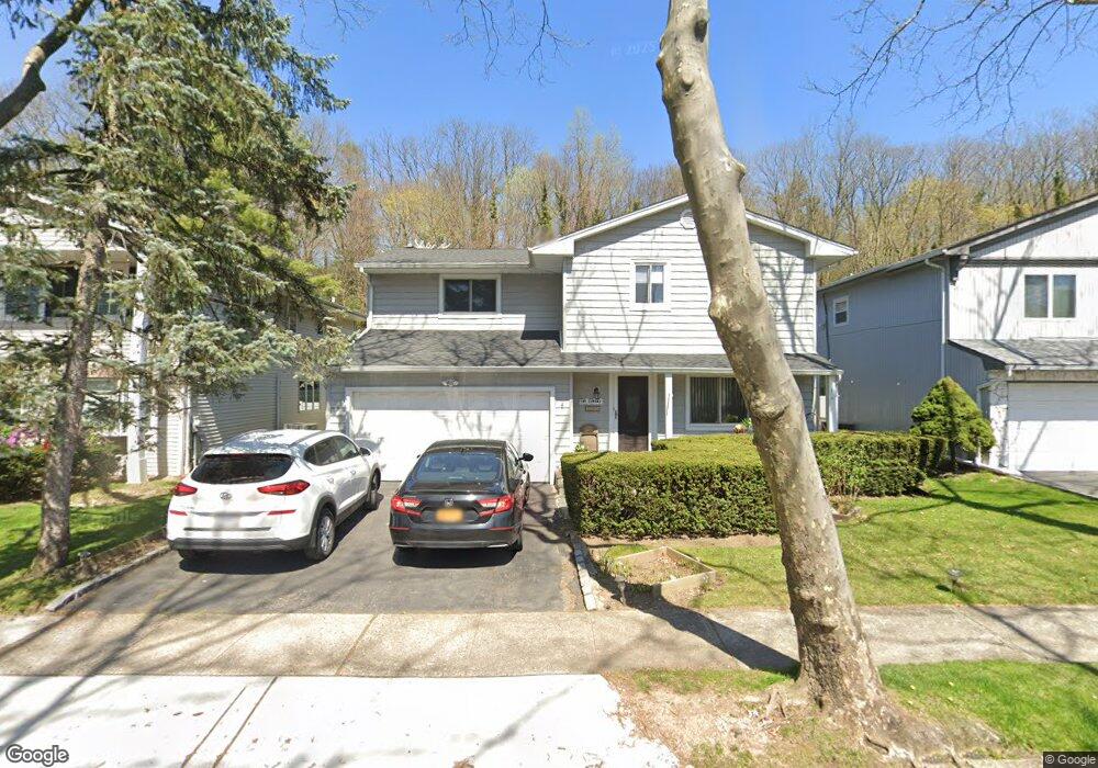 135 Soundview Dr, Port Washington, NY 11050 - photo 1