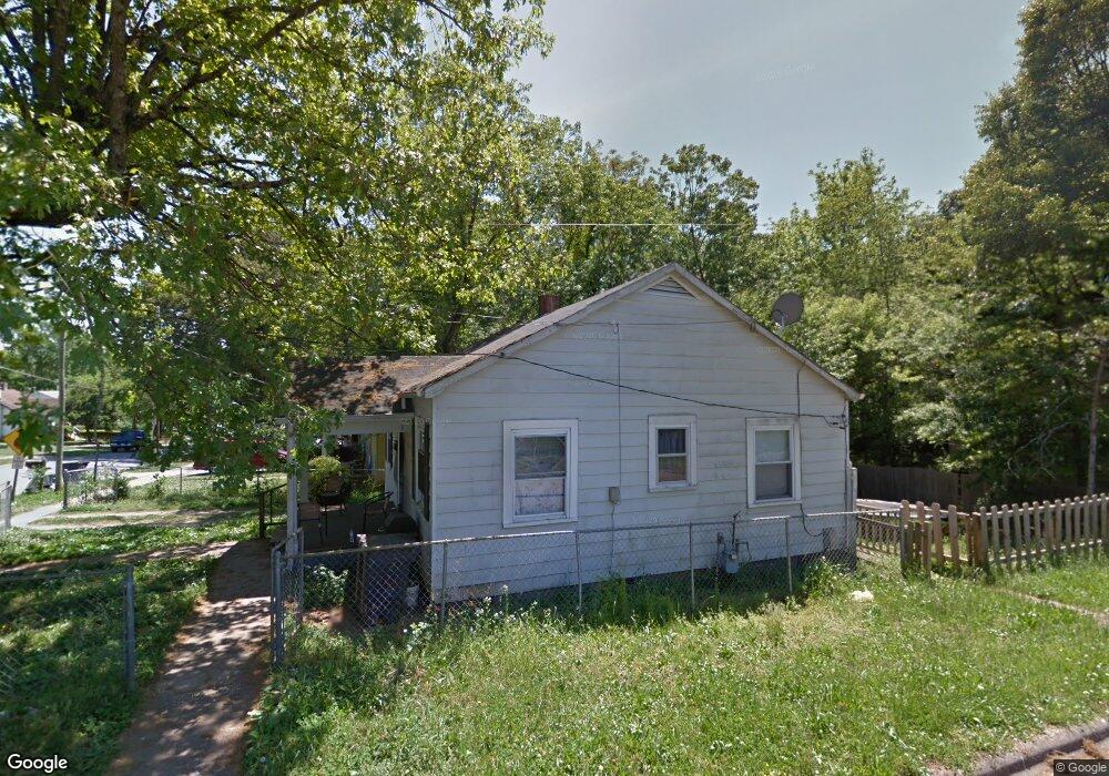 1102 Caldwell St, Statesville, NC 28677 - photo 1