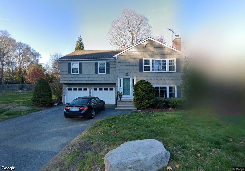 90 Noyes Rd, Fairfield, CT 06824 - photo 1