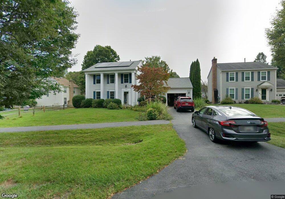 17404 Buehler Rd, Olney, MD 20832 - photo 1