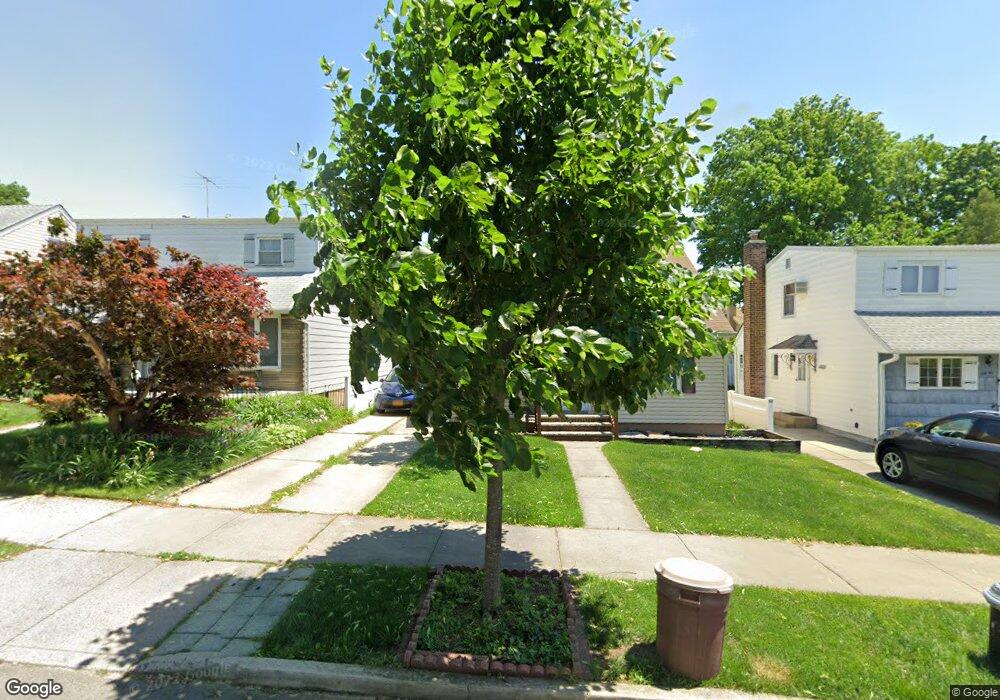 1437 140th St, Whitestone, NY 11357 - photo 1