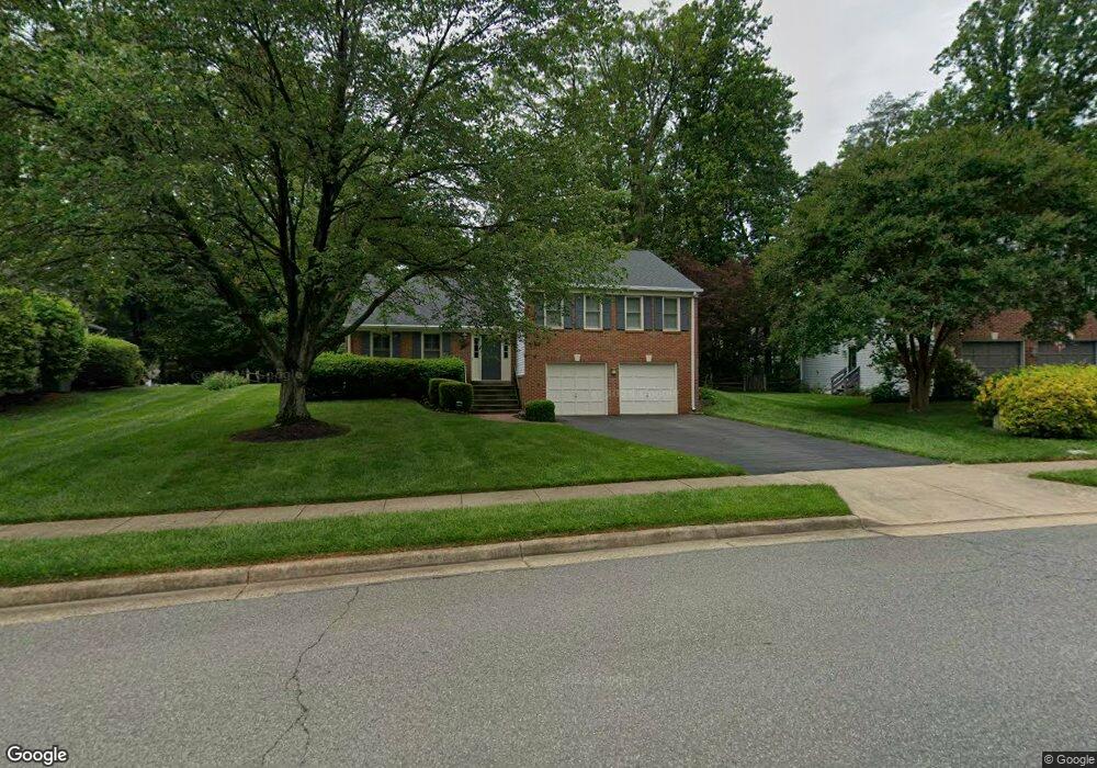 5558 Renoir Port Ln, Burke, VA 22015 - photo 1