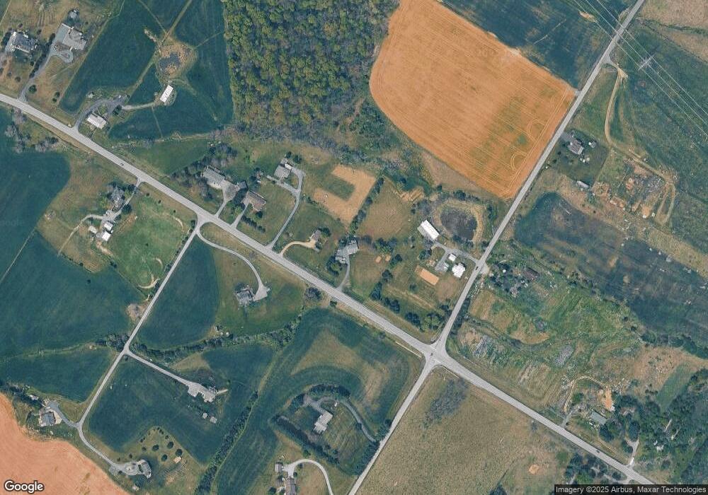 1526 Hermitage Rd, Waynesboro, VA 22980 - photo 1