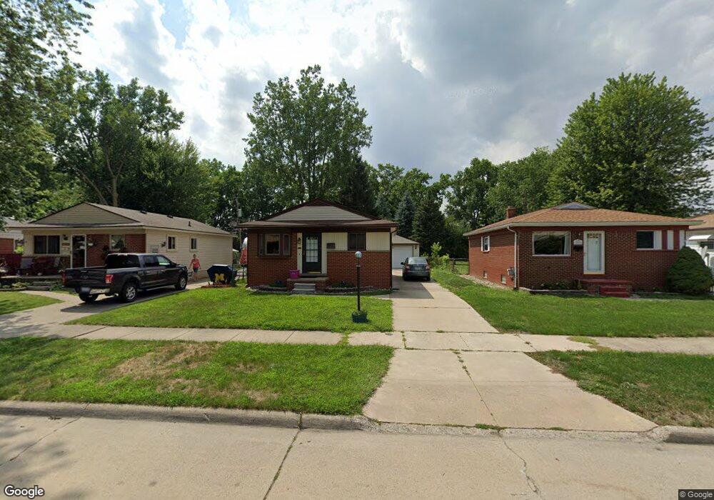 12534 Hipp St, Taylor, MI 48180 - photo 1