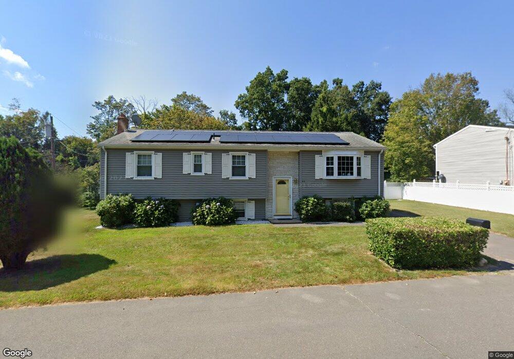 33 Madera Dr, Waterbury, CT 06704 - photo 1