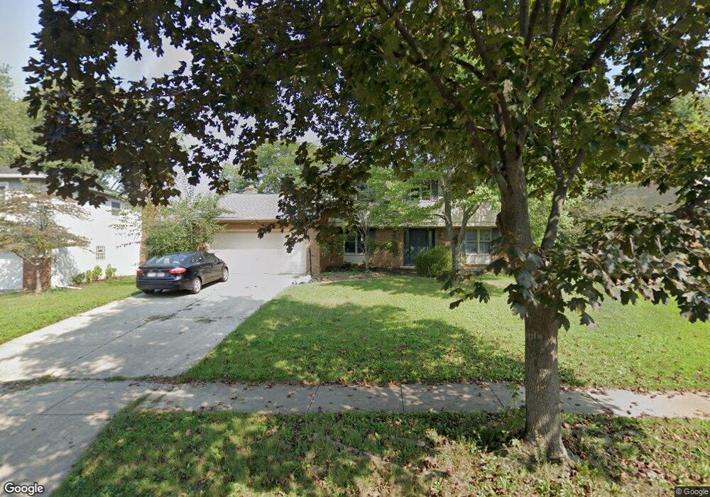 1814 Arborhill Dr, Columbus, OH 43229 - photo 1