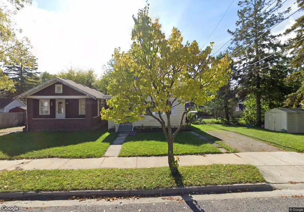 713 Lenore Ave, Lansing, MI 48910 - photo 1