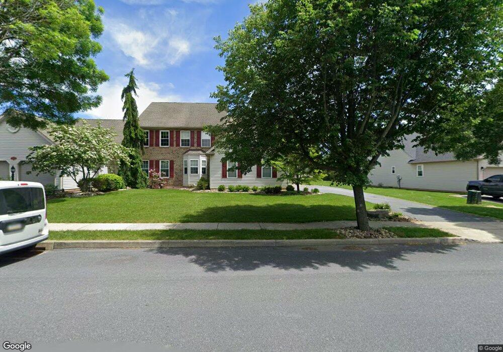 2205 Woodridge Dr, Macungie, PA 18062 - photo 1