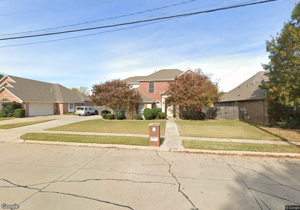 7913 Green Valley Dr, North Richland Hills, TX 76182 - photo 1