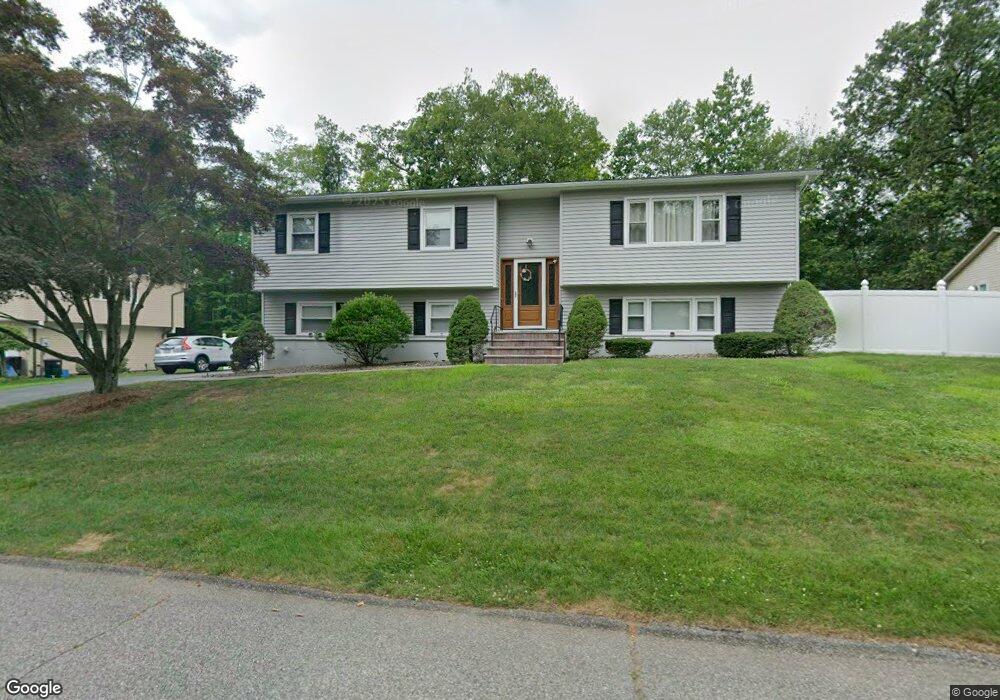16 Whispering Ct, Bardonia, NY 10954 - photo 1