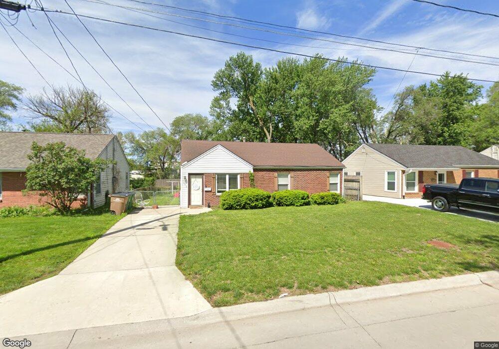 1018 69th St, Windsor Heights, IA 50324 - photo 1