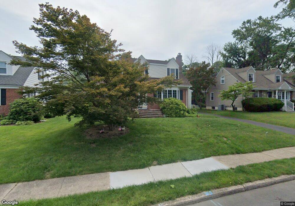 548 Maple Ave, Ewing, NJ 08618 - photo 1