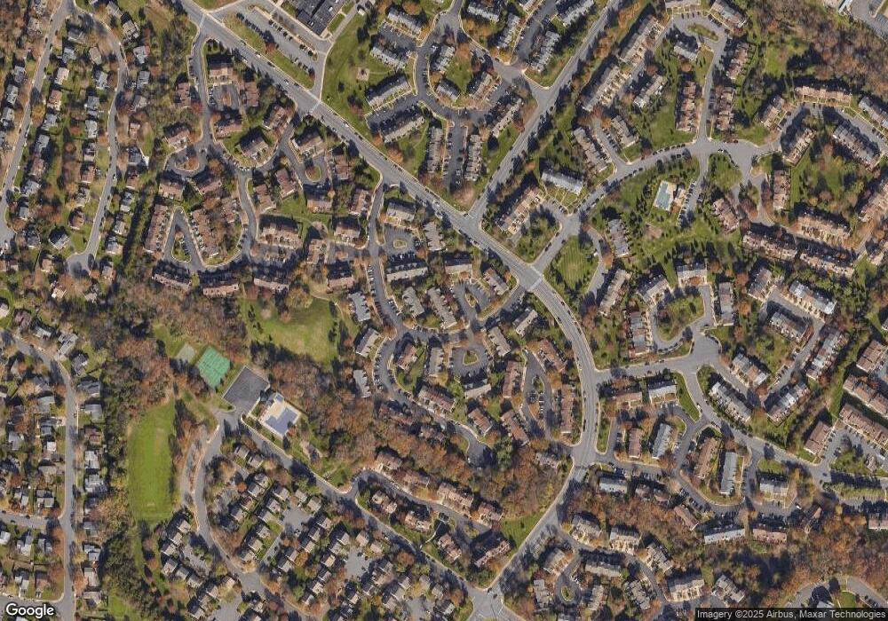 21815 Stonington Square, Sterling, VA 20164 - photo 1