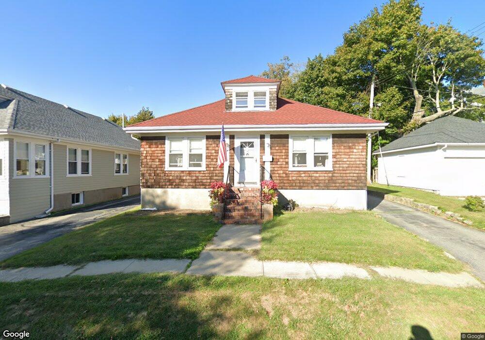 1 Canonicus Ave, Newport, RI 02840 - photo 1