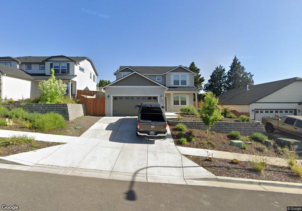 1728 Carrera Cir, Medford, OR 97504 - photo 1