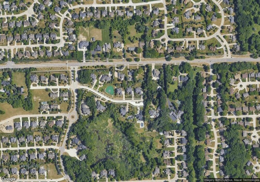 3628 Rosewood Ln, Rochester Hills, MI 48309 - photo 1