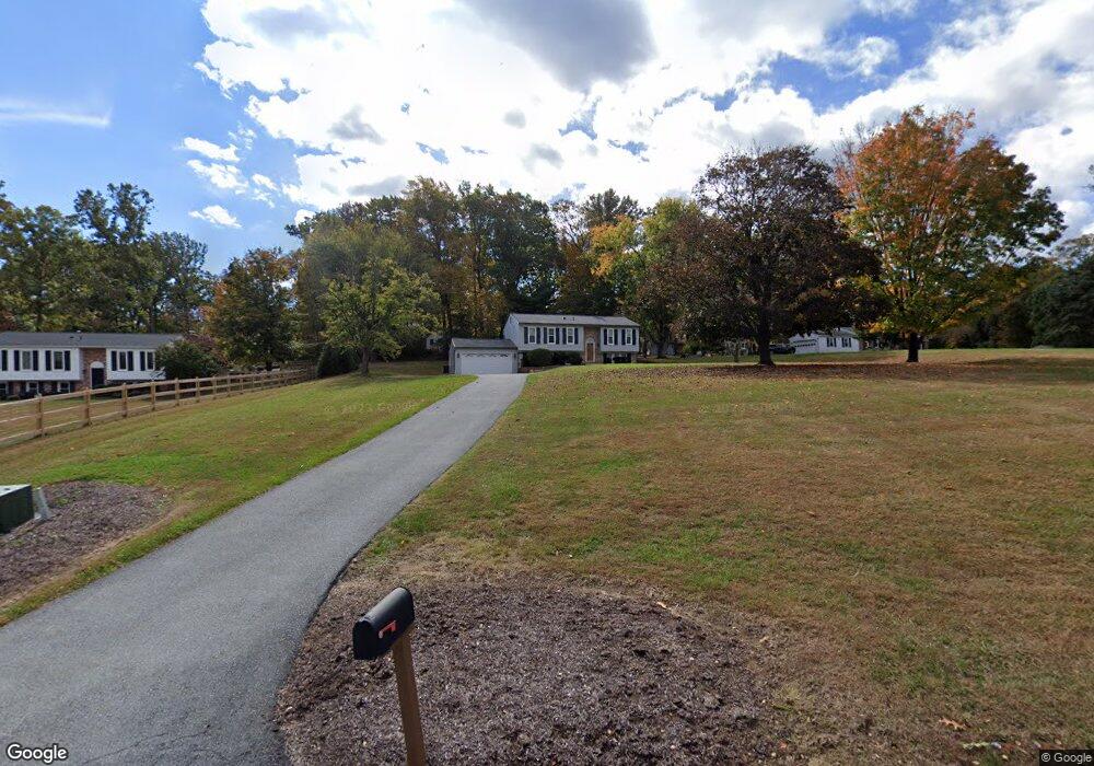 495 Tanglewood Dr, Sykesville, MD 21784 - photo 1