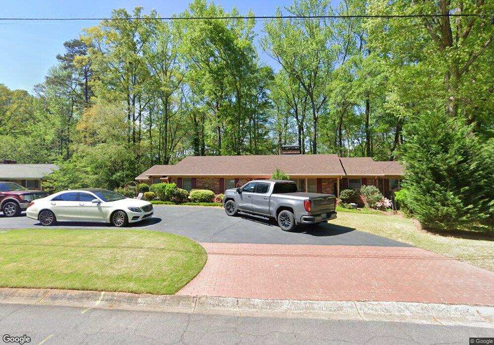 318 Chinquapin Dr SW, Marietta, GA 30064 - photo 1