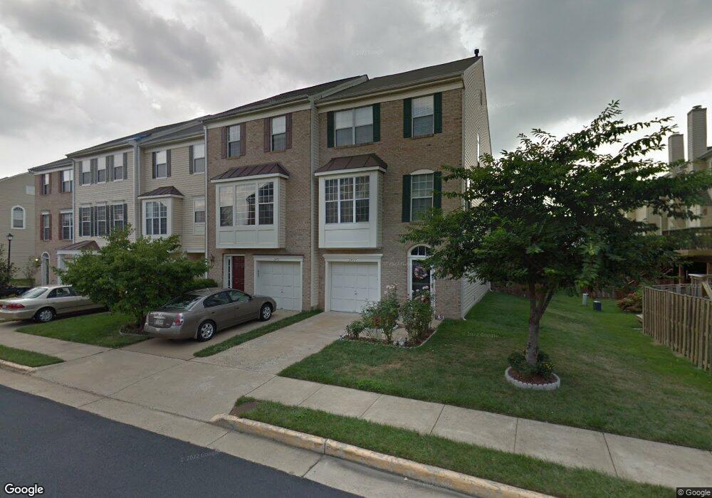 2477 Clover Field Cir, Herndon, VA 20171 - photo 1