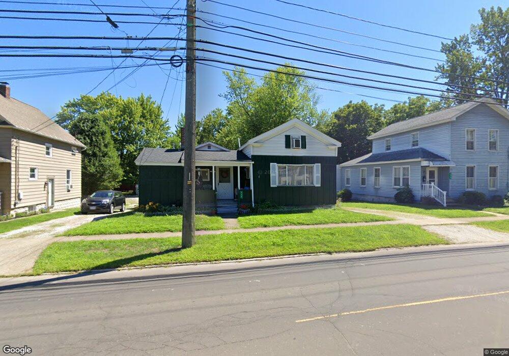 326 W Main St, Geneva, OH 44041 - photo 1