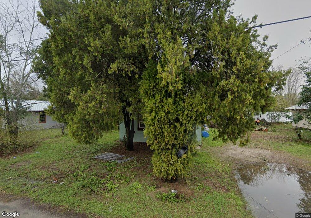 910 W 1st St, Adel, GA 31620 - photo 1