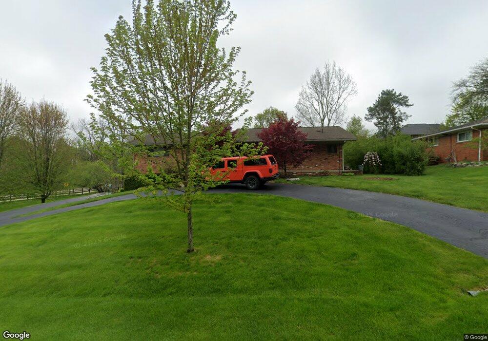 803 Helston Rd, Bloomfield Hills, MI 48304 - photo 1