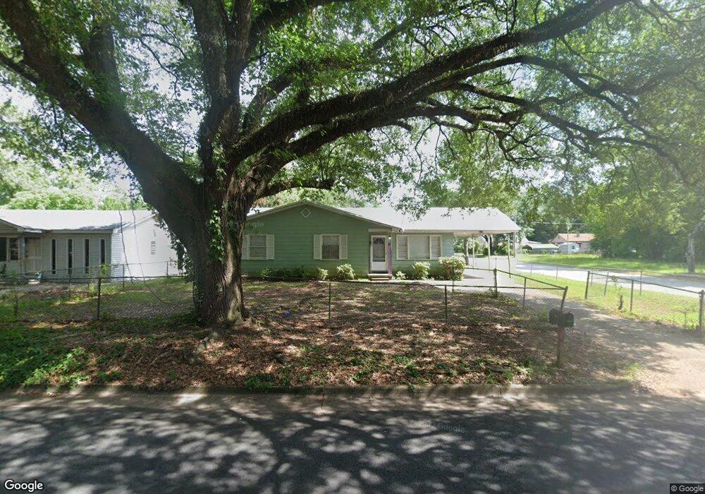 1501 W Whitney Ave, Albany, GA 31707 - photo 1