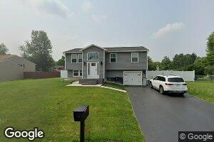90 Ferndale Ln, Minoa, NY 13116