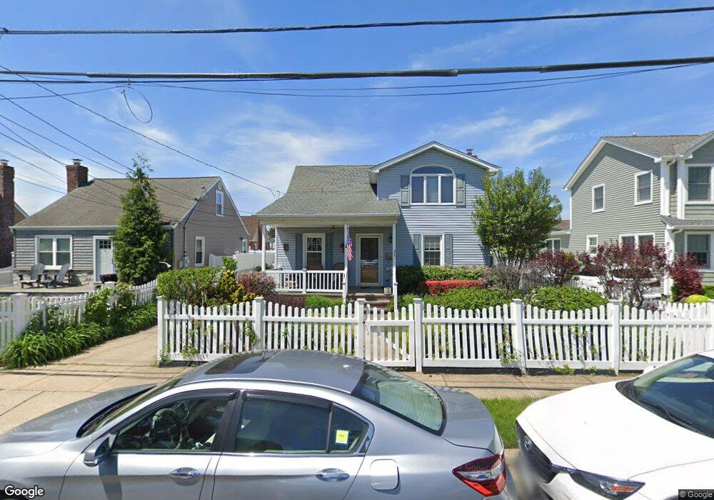 144 Kruze St, Franklin Square, NY 11010 - photo 1