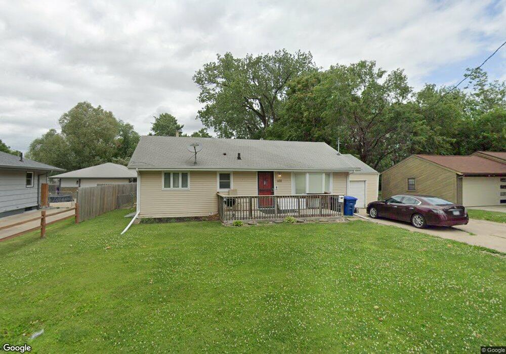 600 E Hughes Ave, Des Moines, IA 50315 - photo 1