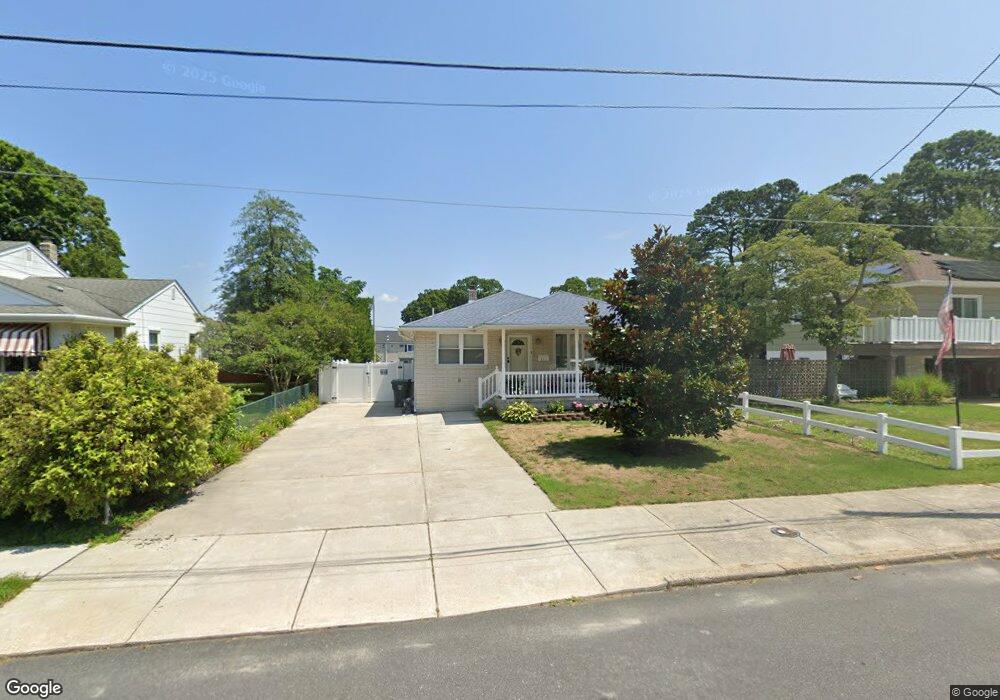 211 W Wilmont Ave, Somers Point, NJ 08244 - photo 1