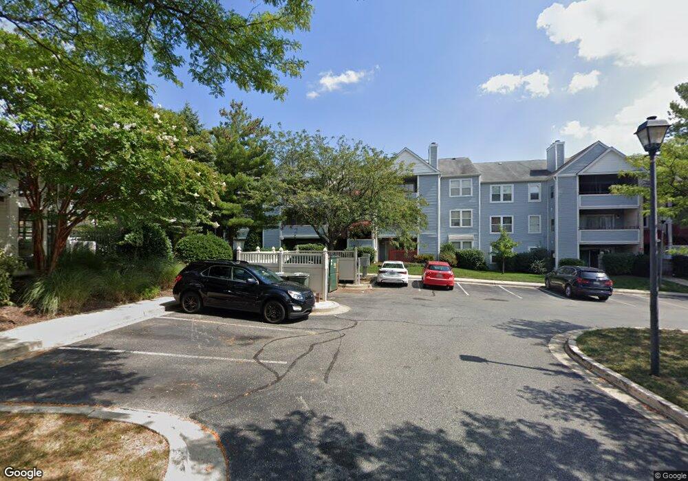 13613 Sir Thomas Way unit 21, Silver Spring, MD 20904 - photo 1