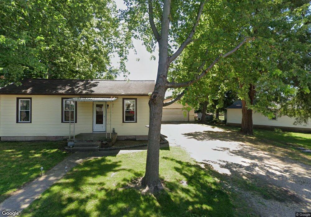 170 Webster Dr, Lincoln, IL 62656 - photo 1