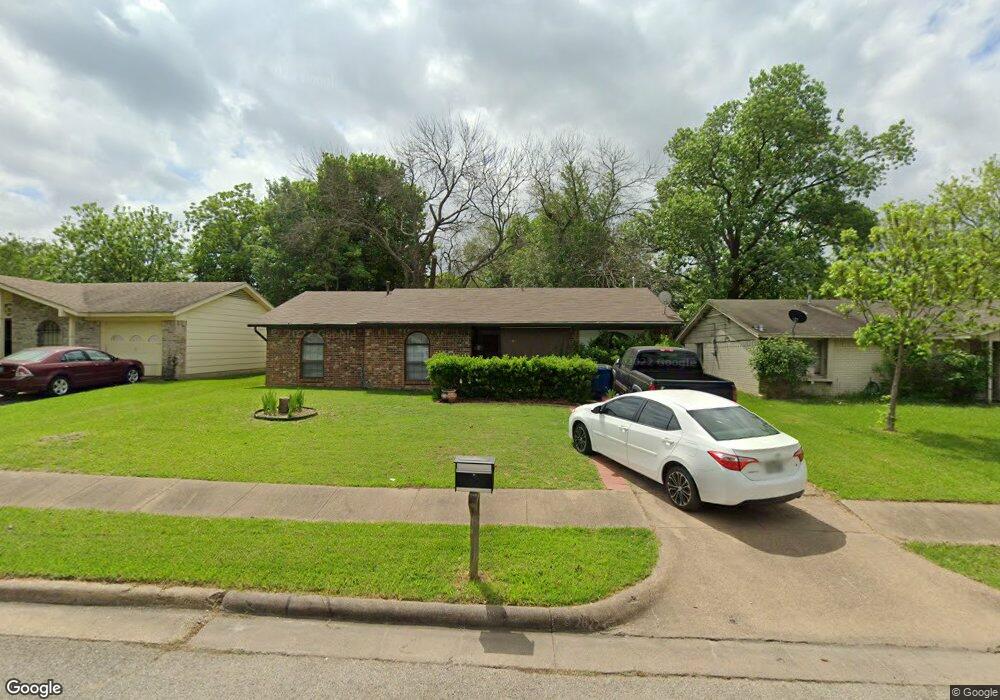 809 Phillips Dr, Ennis, TX 75119 - photo 1
