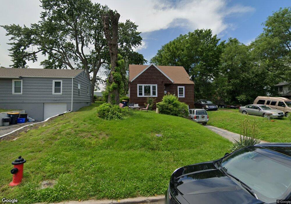 7118 S Benton Ave, Kansas City, MO 64132 - photo 1