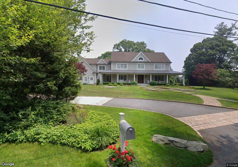 10 Juniper Rd, Darien, CT 06820 - photo 1