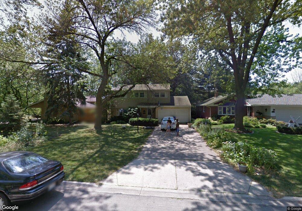 908 Eddy Ct, Wheaton, IL 60187 - photo 1