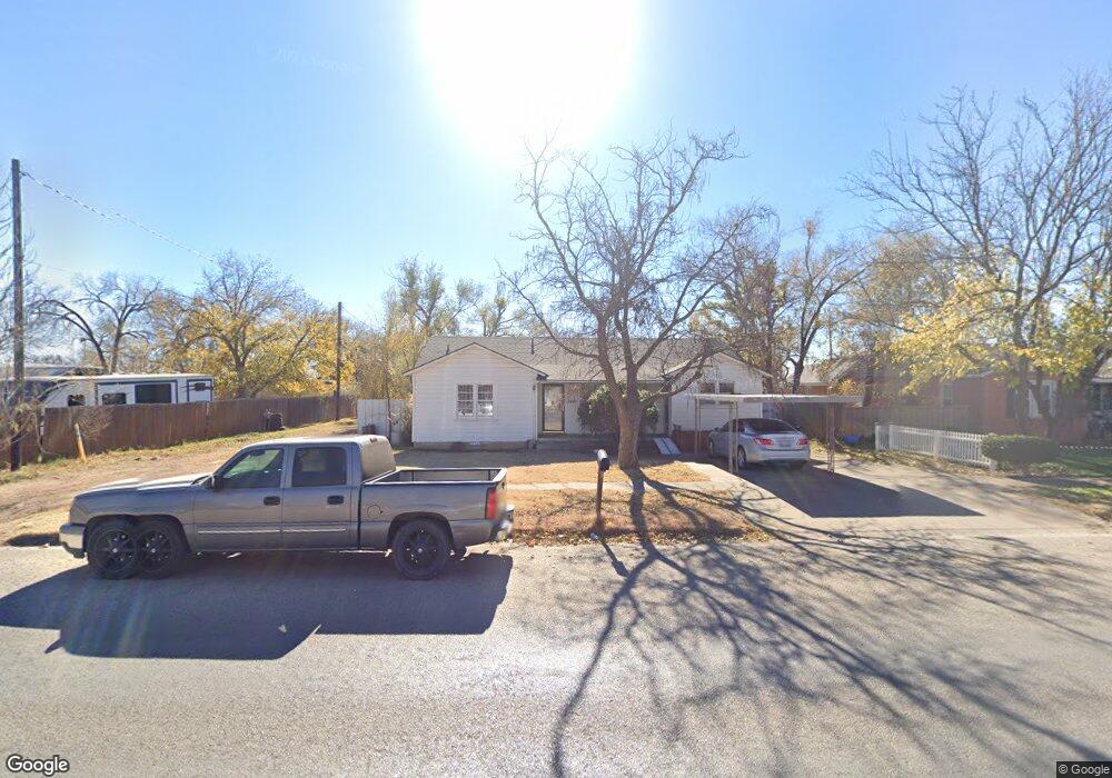 2407 W 11th St, Plainview, TX 79072 - photo 1