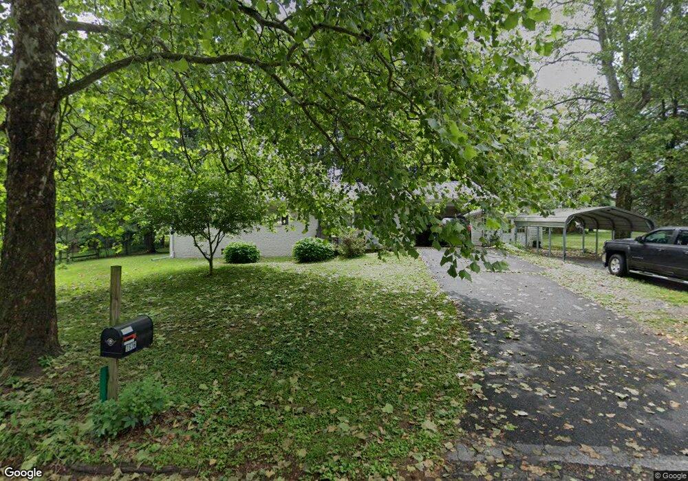 3936 Creekside Dr, Chambersburg, PA 17202 - photo 1