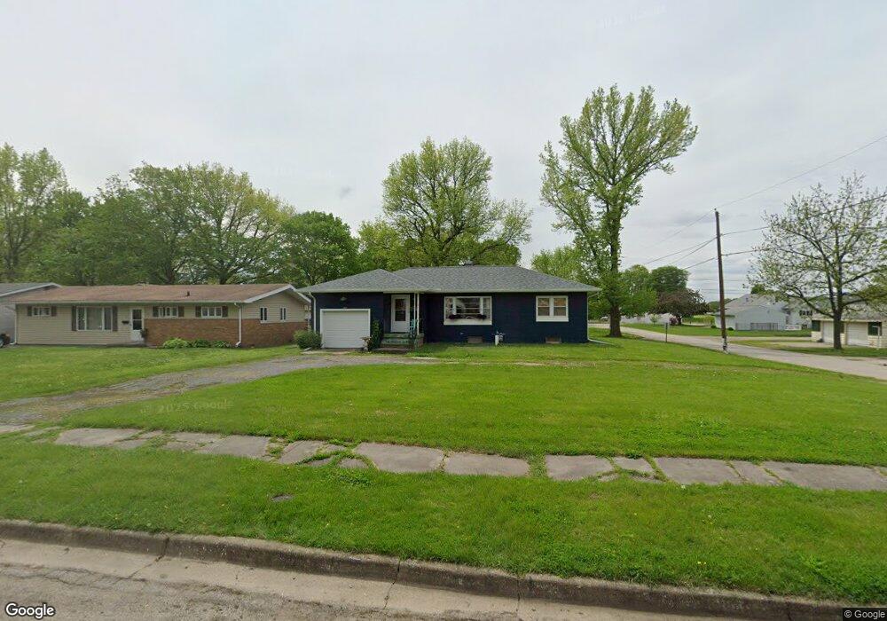 303 Williamette Ave, Lincoln, IL 62656 - photo 1