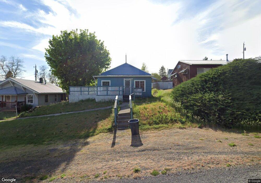 529 N Ramsey, Tekoa, WA 99033 - photo 1