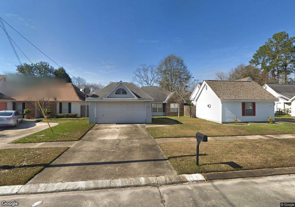 351 E Suncrest Loop, Slidell, LA 70458 - photo 1