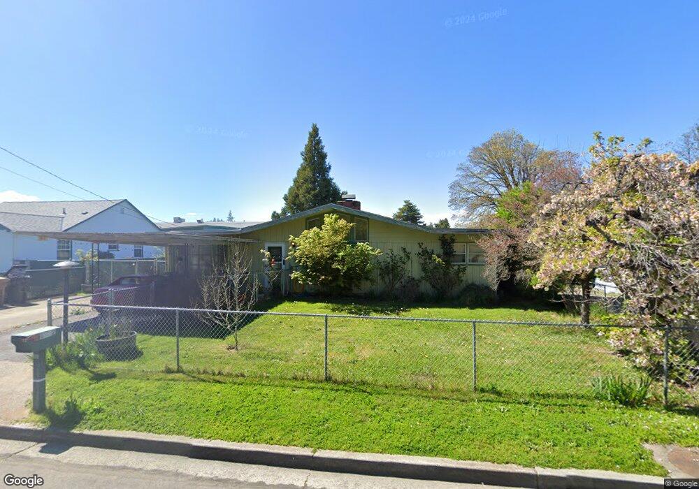 1512 Clara Ave, Grants Pass, OR 97527 - photo 1