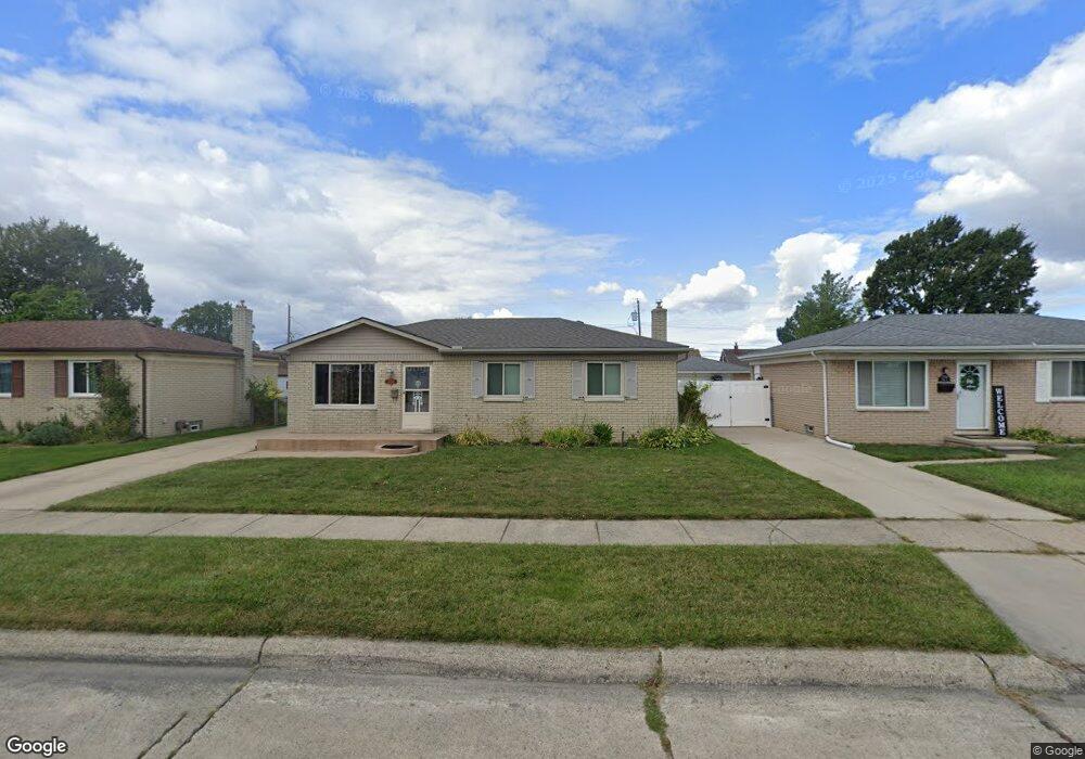 27339 Perry St, Roseville, MI 48066 - photo 1