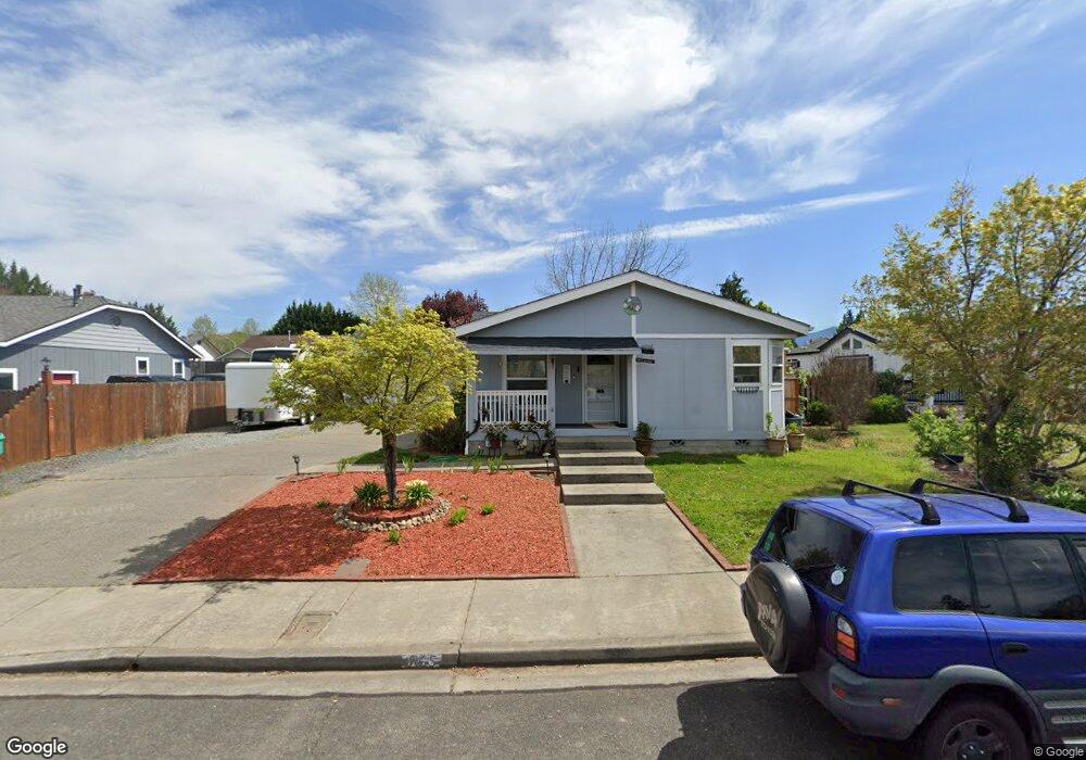 865 Tanager Way, Grants Pass, OR 97527 - photo 1